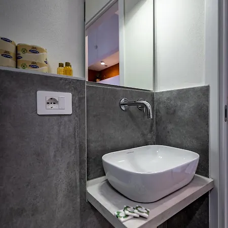 Yd Romito Design Apartment