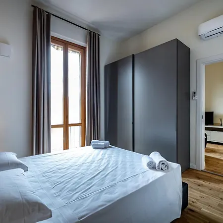 Apartment Yd Romito Design *